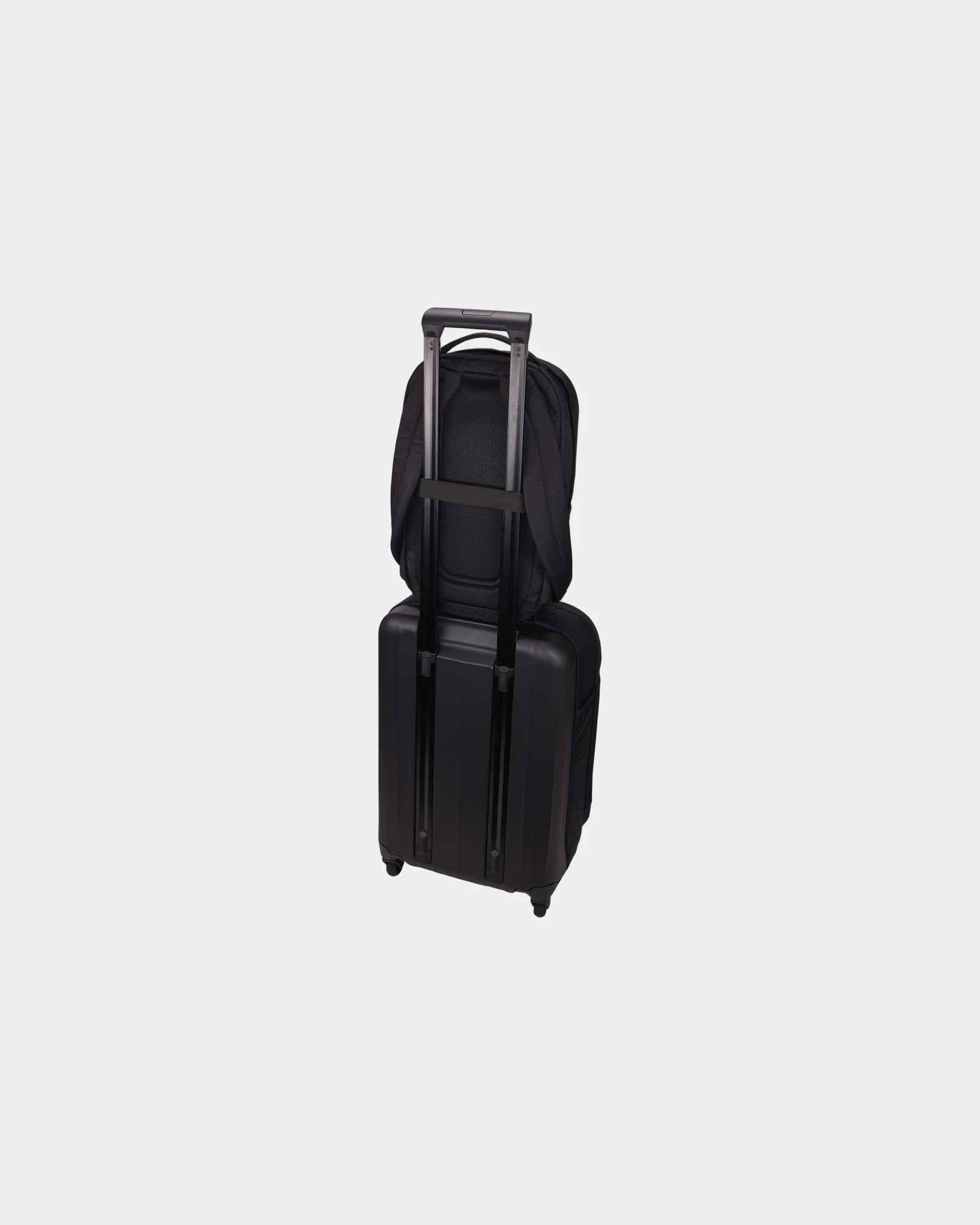 Zaino riciclato porta PC 14" Invigo da personalizzare - 4