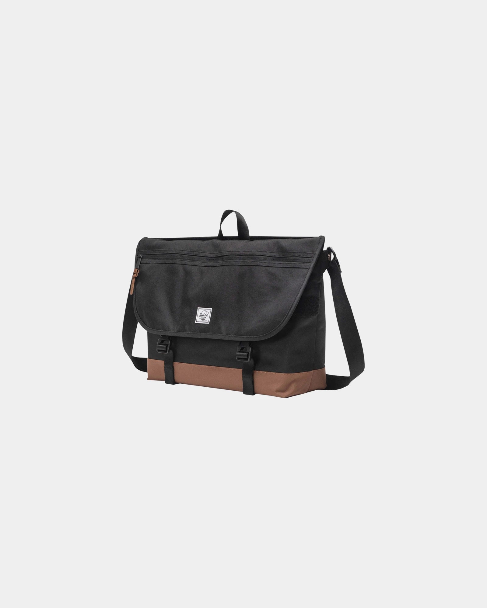 Borsa tracolla riciclata Herschel Cove 22,5L - Nero