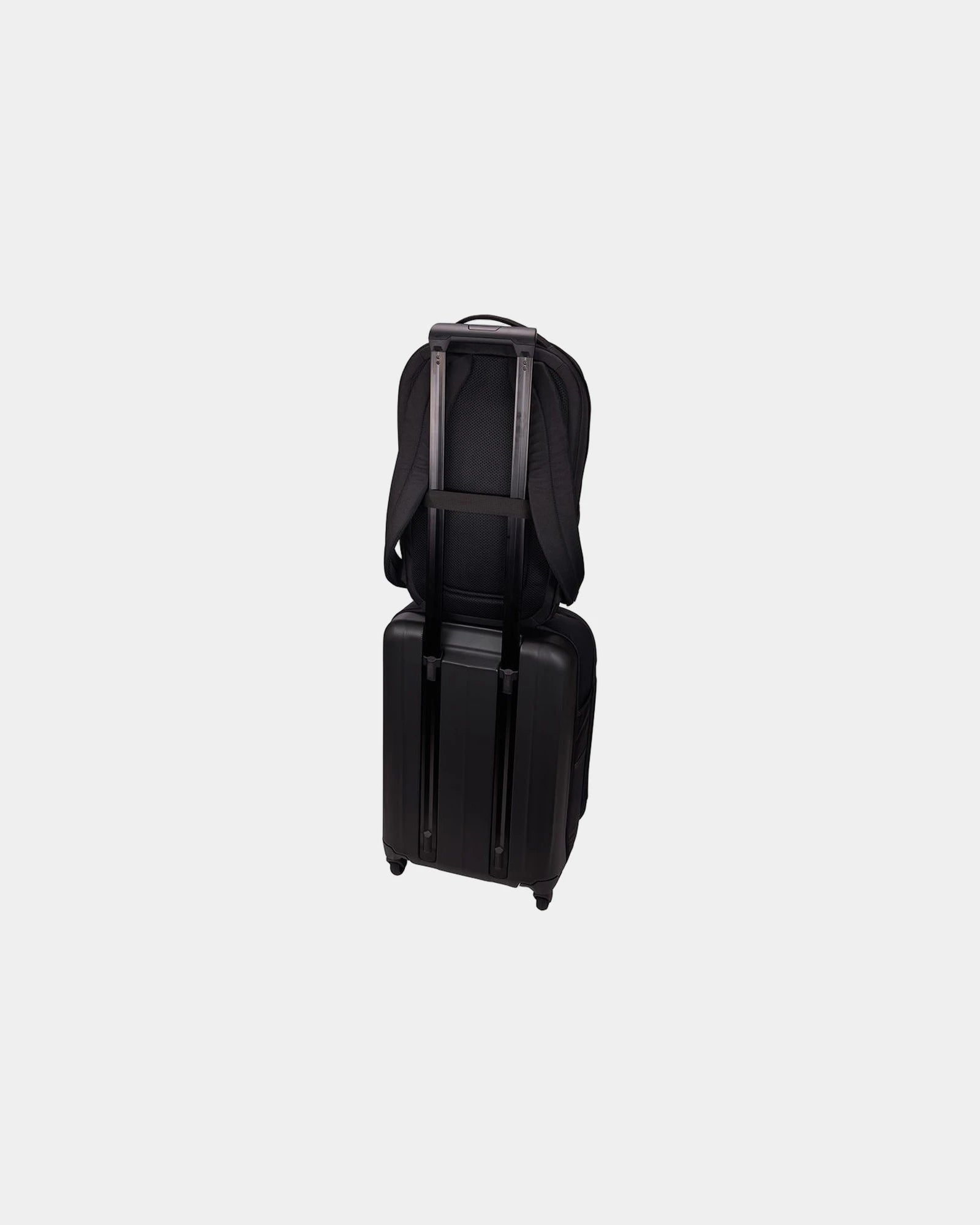 Zaino porta pc riciclato Invigo 14" da personalizzare - 16