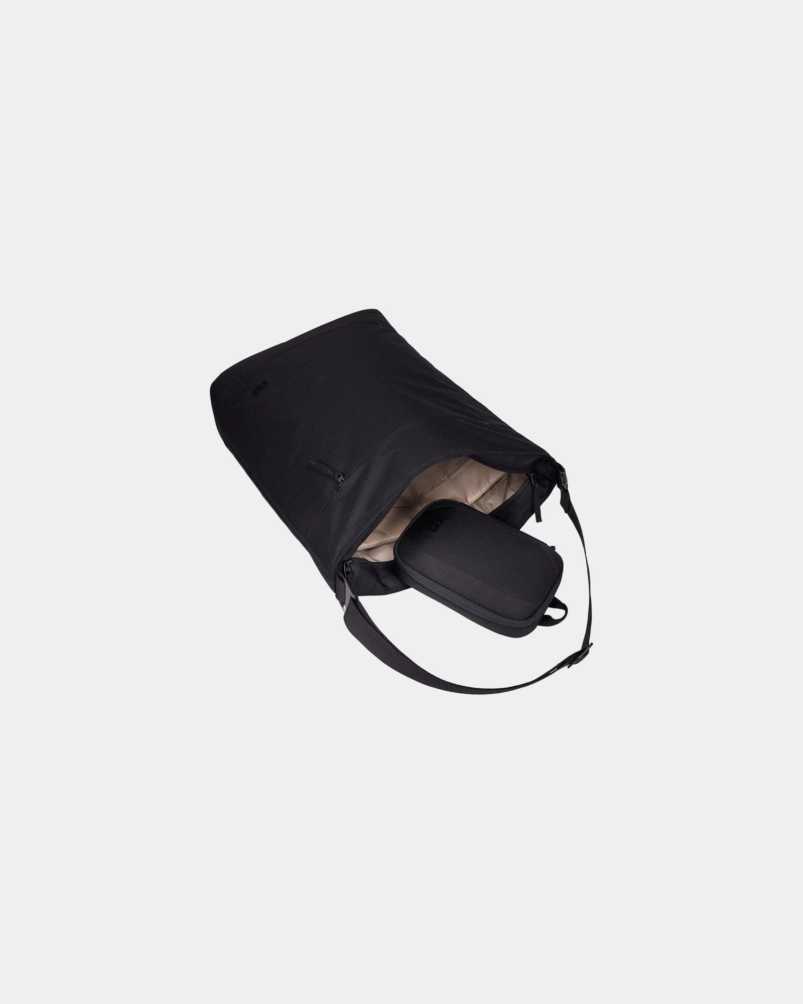 Custodia riciclata Case Logic Invigo da personalizzare - 12
