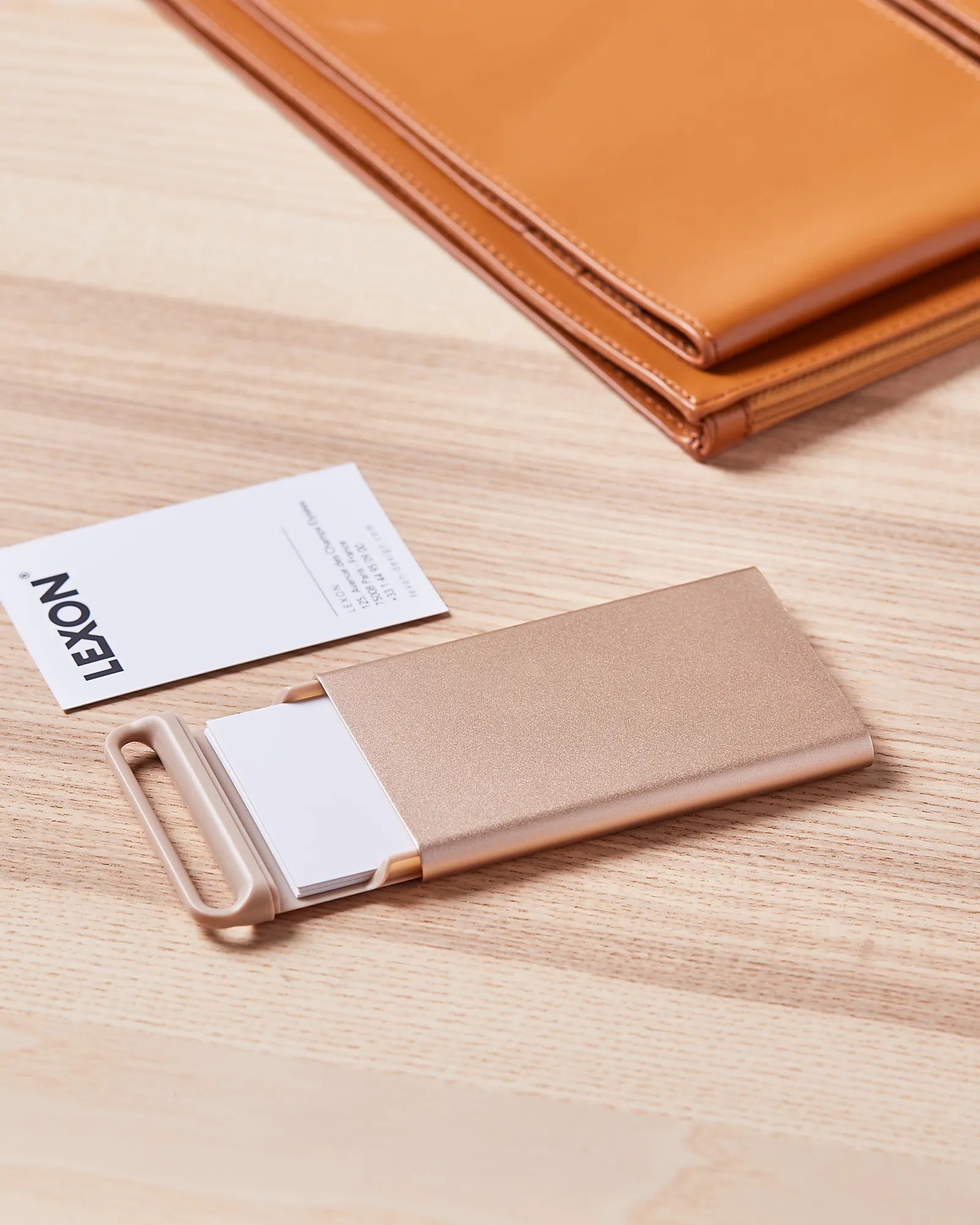 Portacarte alluminio Lexon Nomaday Card da personalizzare - 10