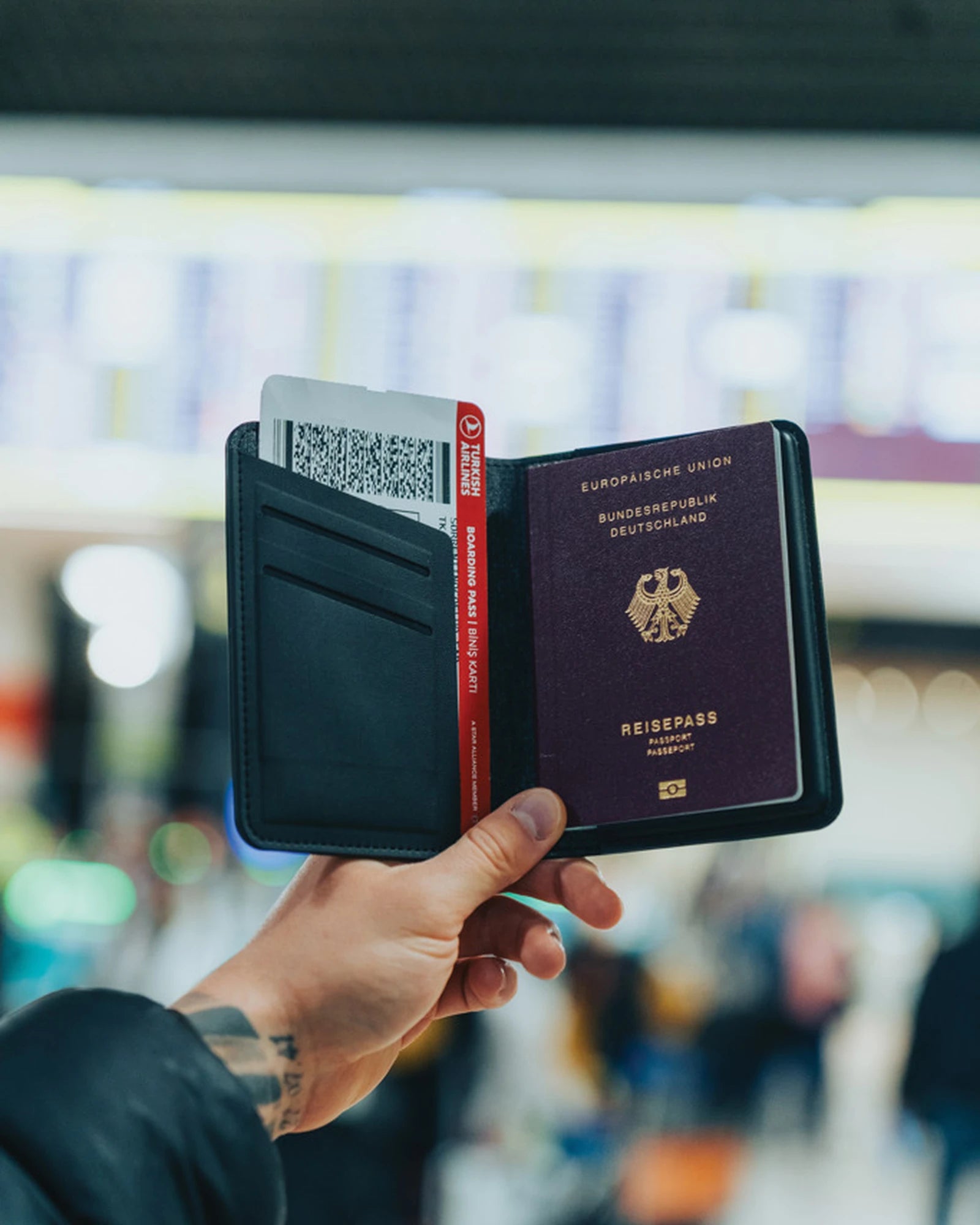 Portapassaporto RCS con localizzazione Trackmate da personalizzare - 9