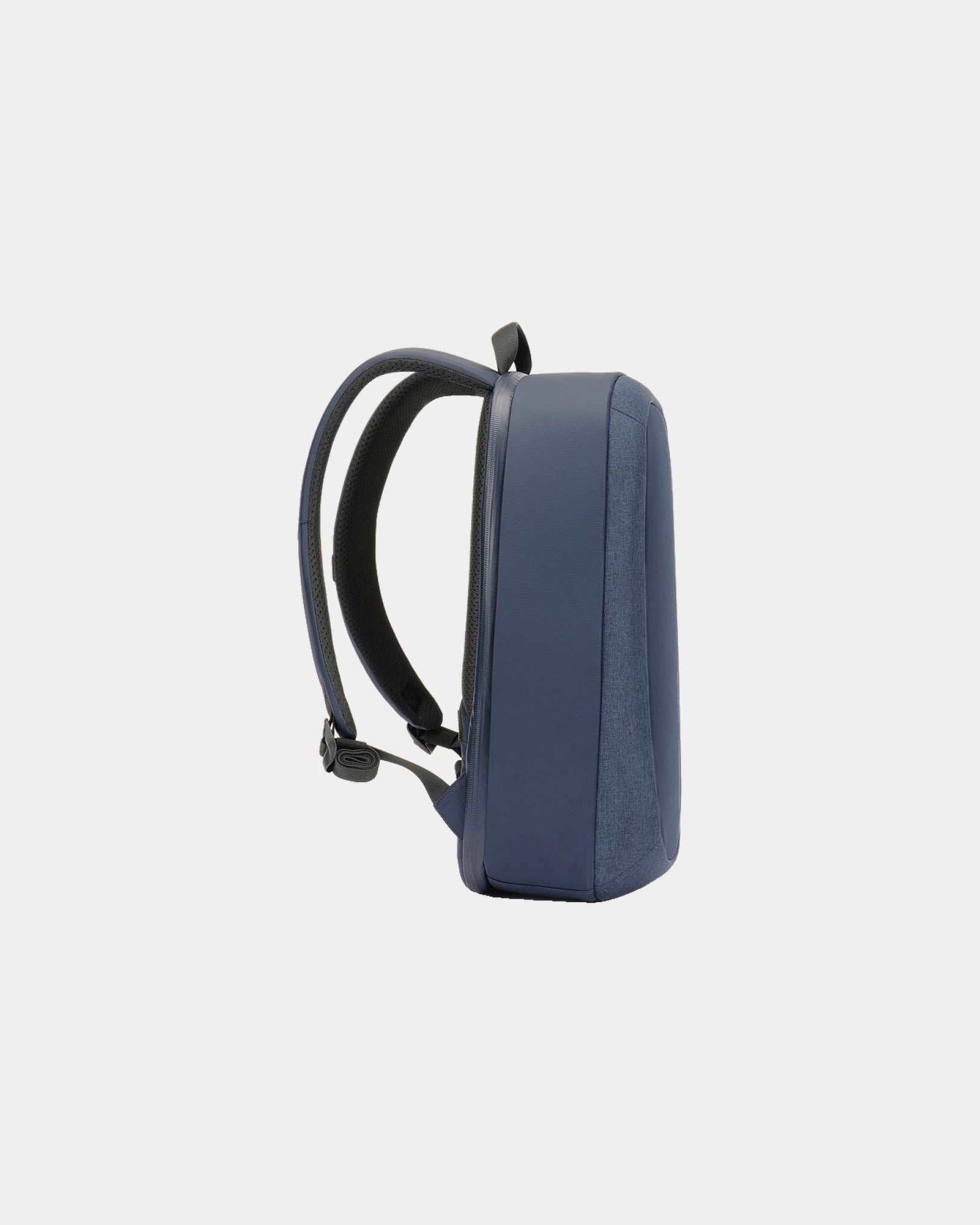Zaino antifurto riciclato Bobby Edge 17L da personalizzare