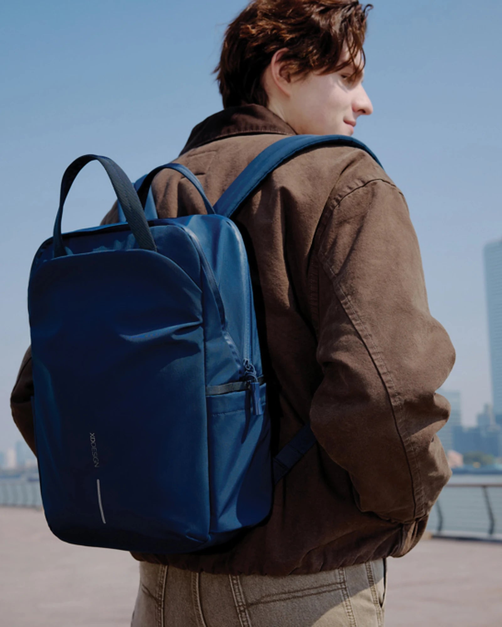 Zaino/tote riciclato antifurto 15L da personalizzare - 38
