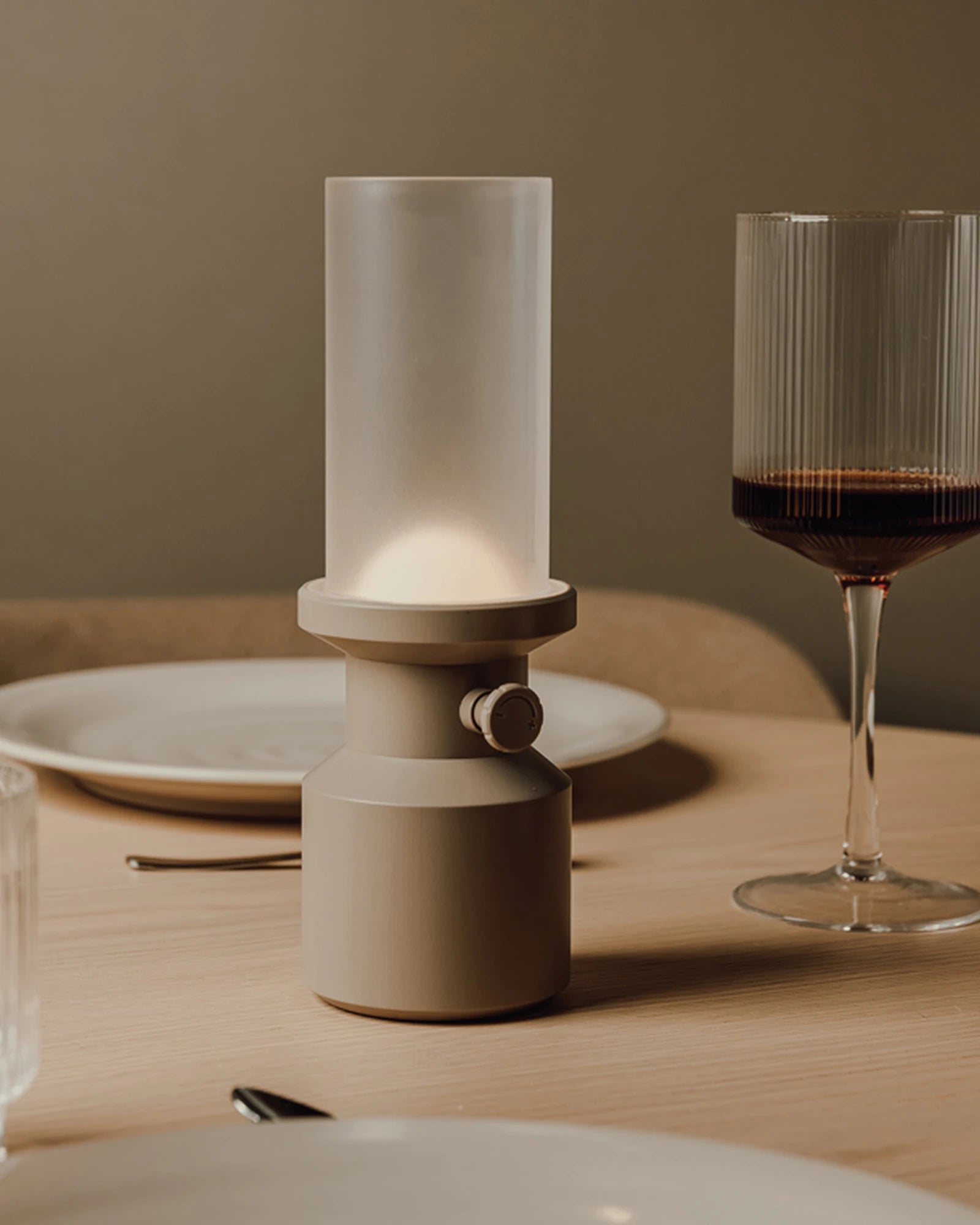Lampada da tavolo riciclata Vinga Niori da personalizzare - 14